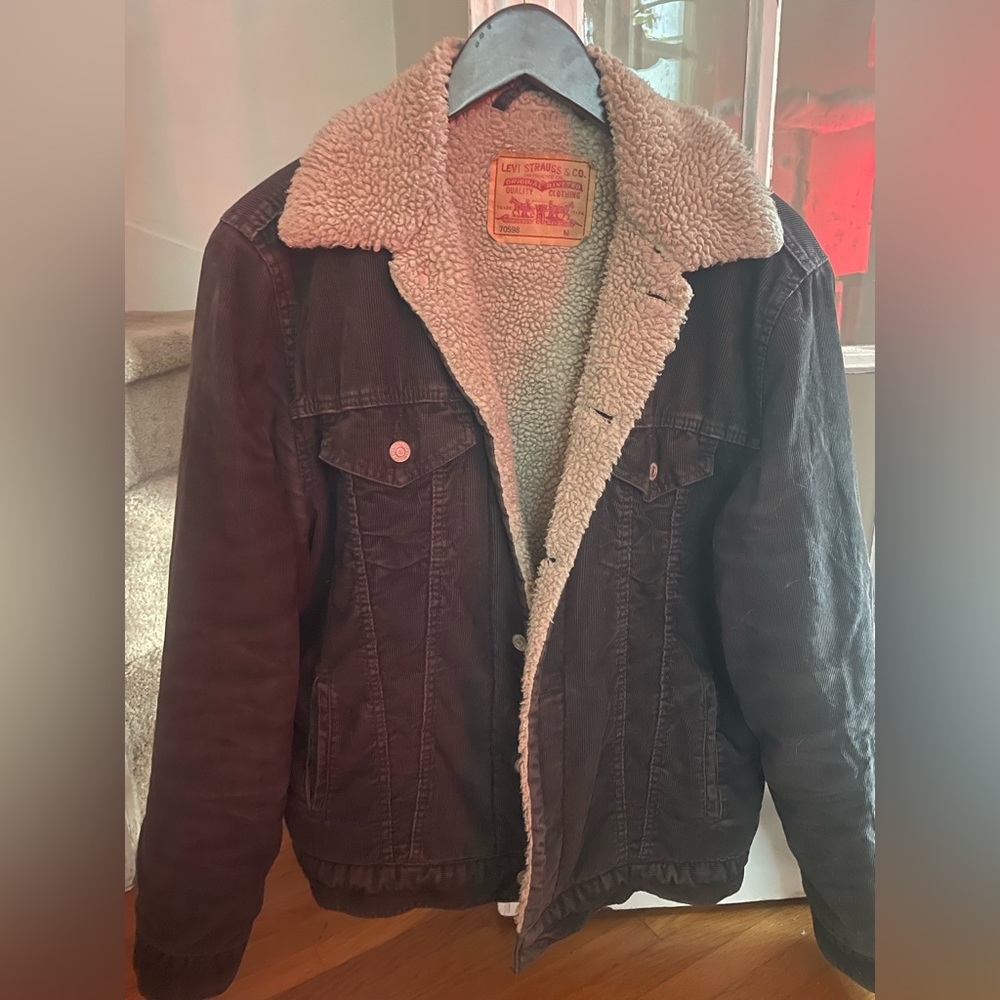 Vintage Mens Sherpa corduroy Levi Jacket with bear patch on back